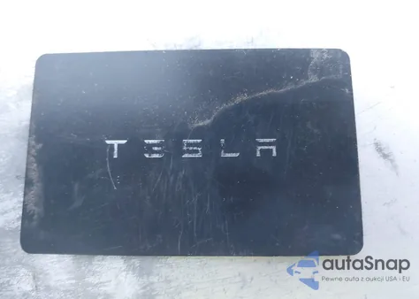 2022 Tesla Model Y Long Range Dual Motor All-Wheel Drive z USA, uszkodzony, nr VIN 7SAYGDEE0NF363789